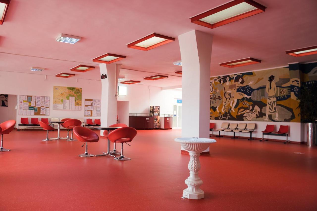 Complex Balnear Cerbul Hotel Ковасна Екстериор снимка