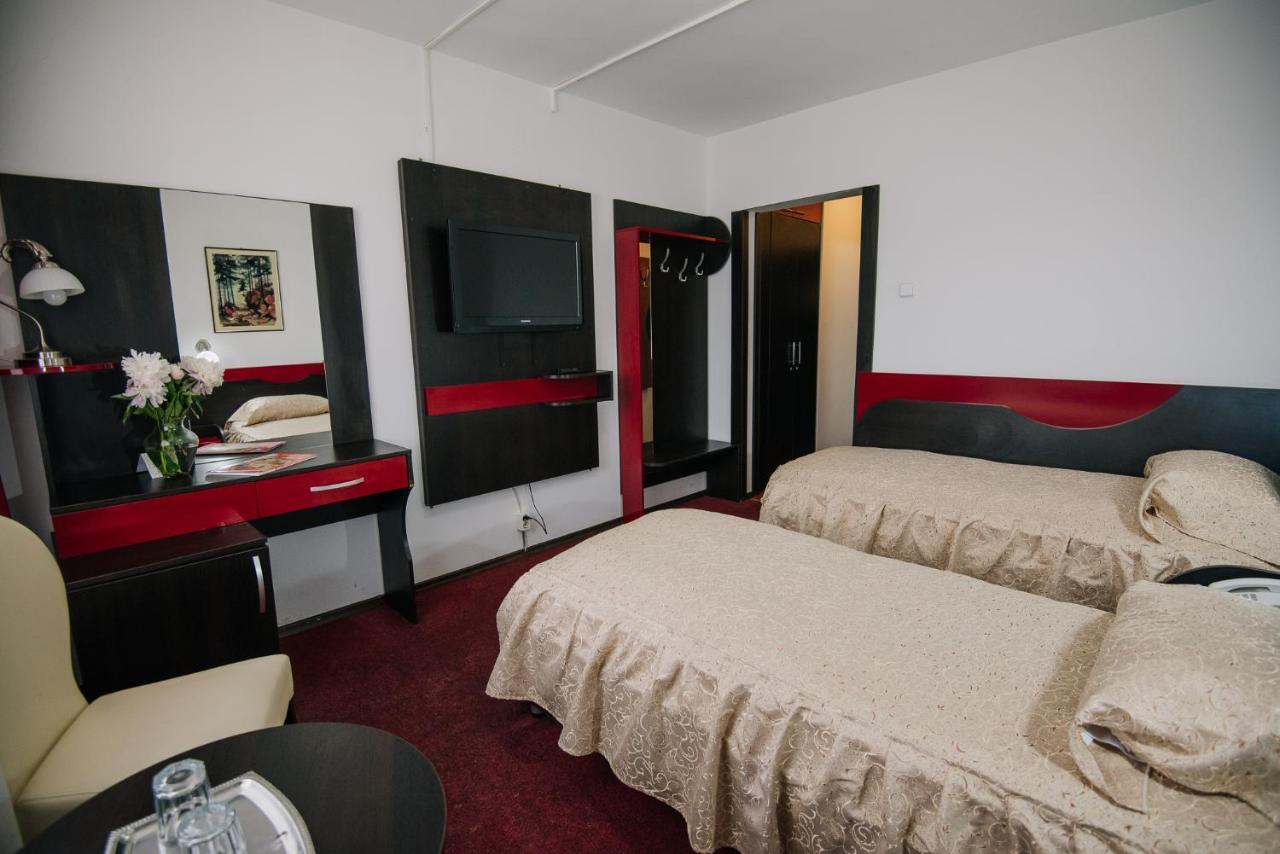 Complex Balnear Cerbul Hotel Ковасна Екстериор снимка