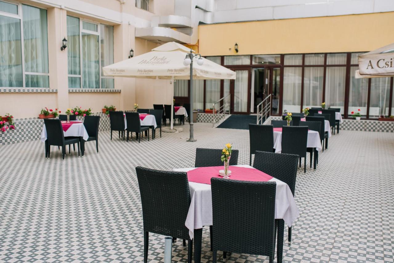 Complex Balnear Cerbul Hotel Ковасна Екстериор снимка