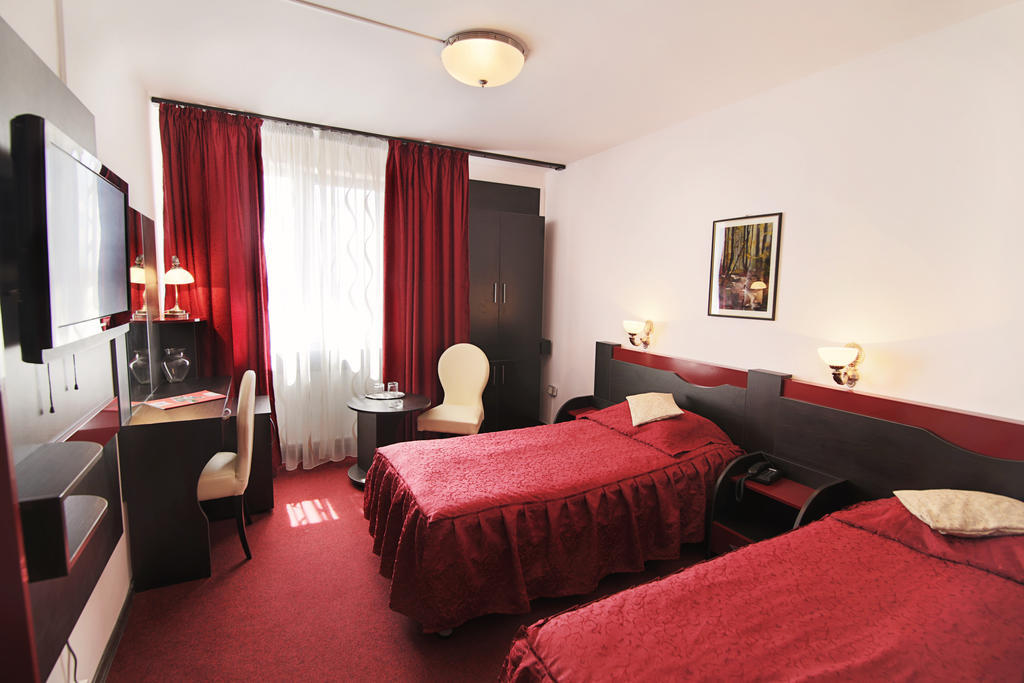 Complex Balnear Cerbul Hotel Ковасна Стая снимка