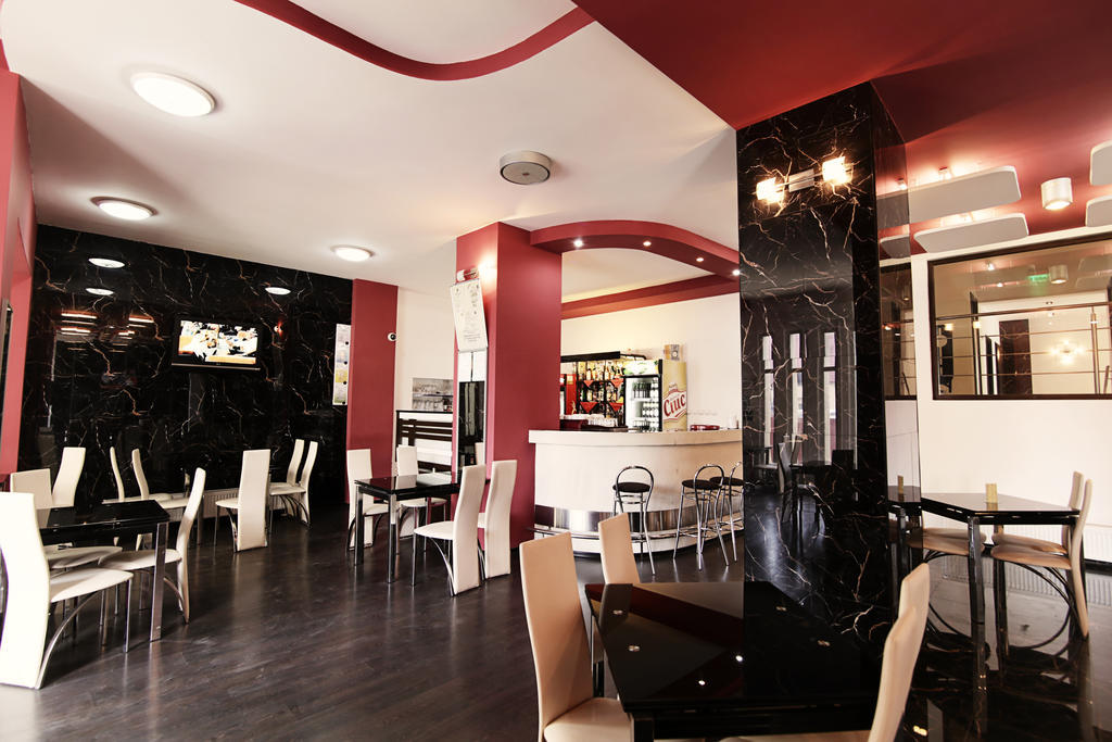 Complex Balnear Cerbul Hotel Ковасна Екстериор снимка